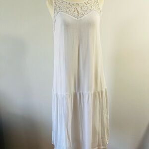 Elegant White Lace Midi Dress